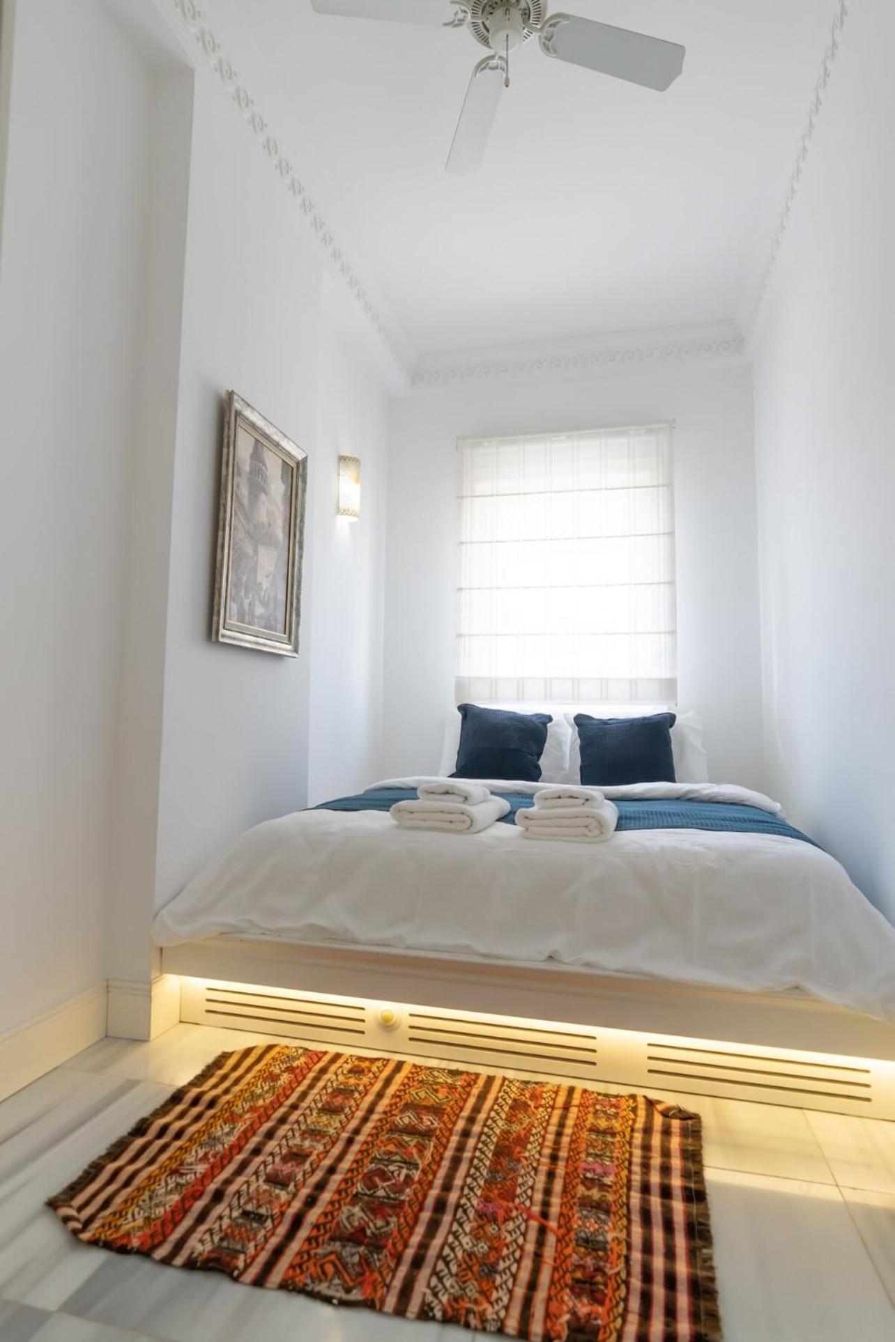 Daire Designer 1-bdr In Trendy Neighborhood *